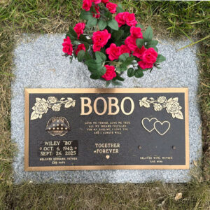 MMBM-79 Maker of bronze plaques, bronze memorials, bronze headstone inserts, bronze burial markers, bronze signs, and bronze statues in the San Francisco Bay area Hayward, California